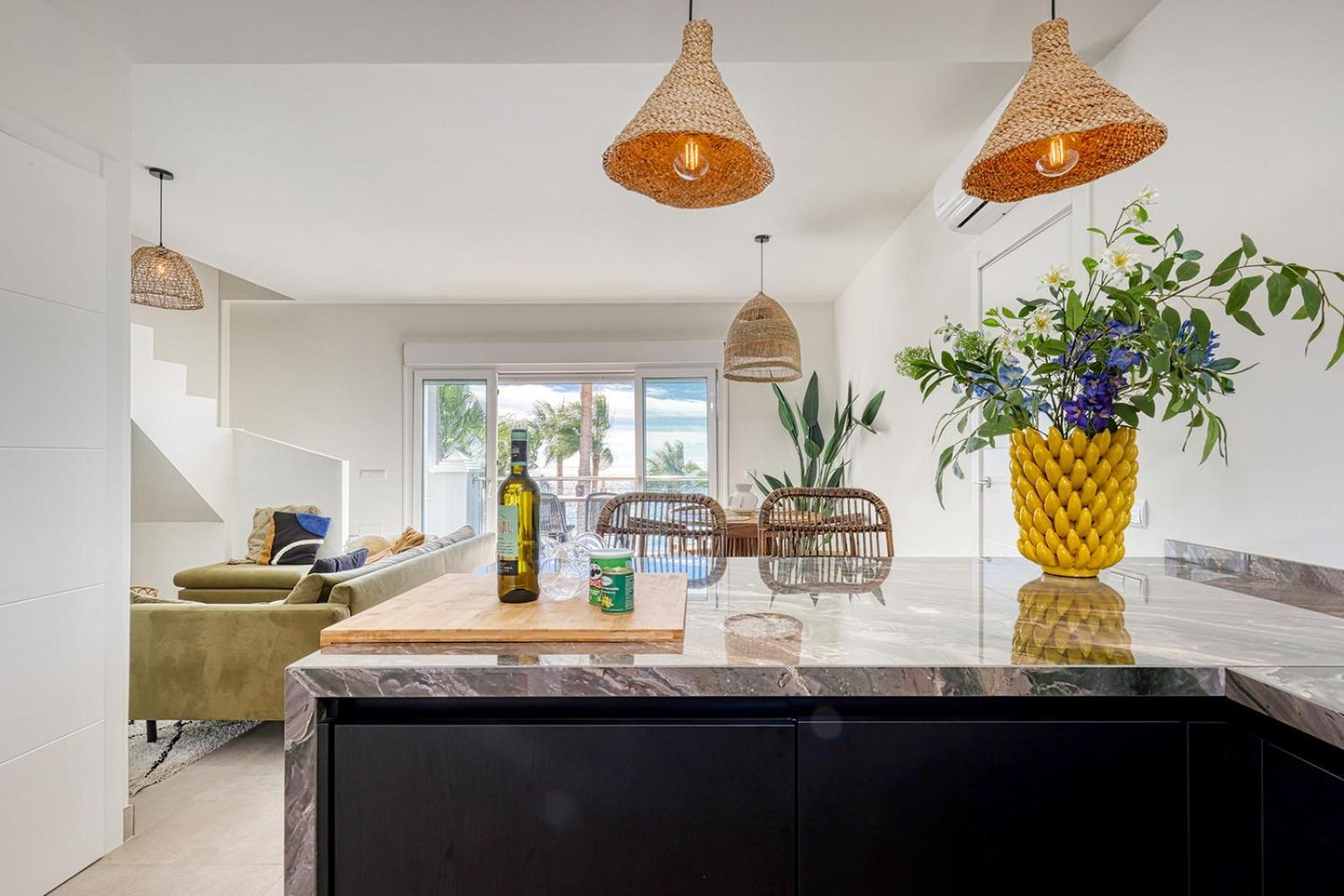 Dalia - Gerenoveerd Direct Aan Zee Apartment Estepona